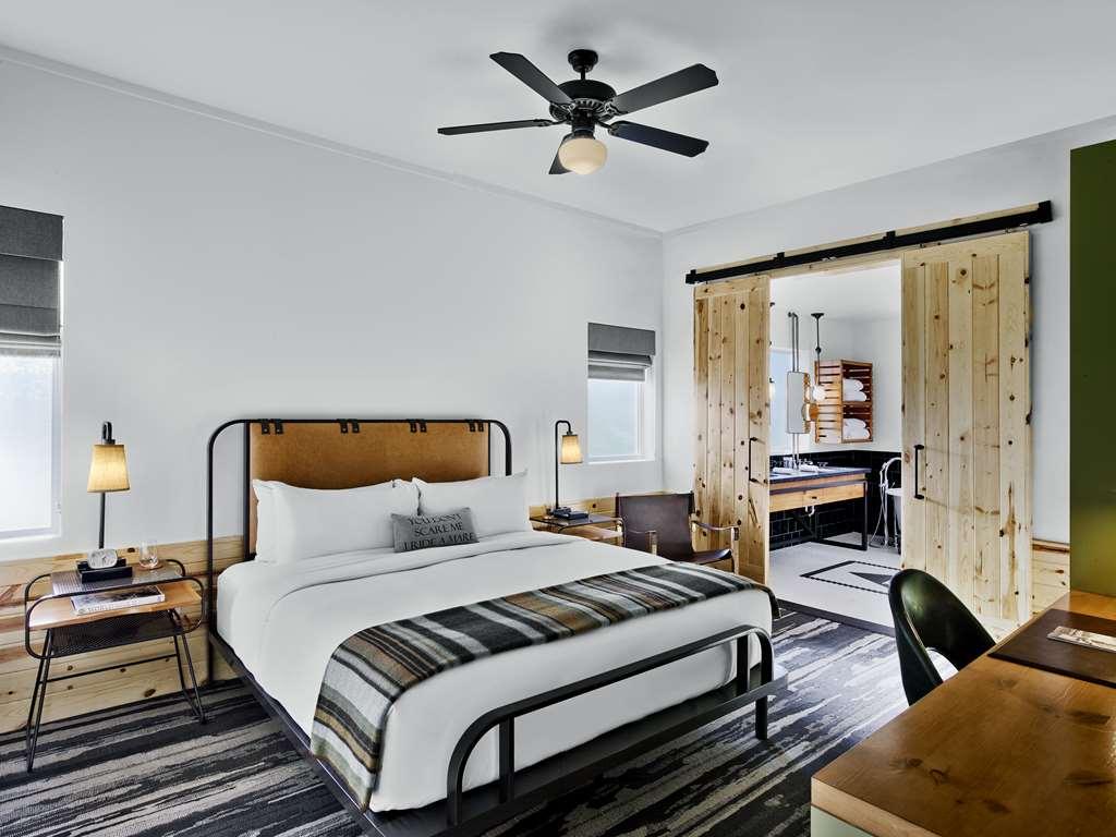 คาวัลรี คอร์ต, บาย วาเลนเซีย โฮเทล กรุ๊ป Hotel คอลเลจสเตชัน ห้อง รูปภาพ