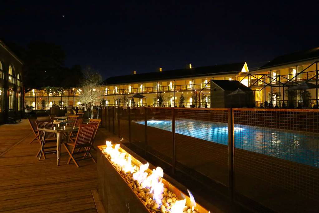 คาวัลรี คอร์ต, บาย วาเลนเซีย โฮเทล กรุ๊ป Hotel คอลเลจสเตชัน ภายนอก รูปภาพ