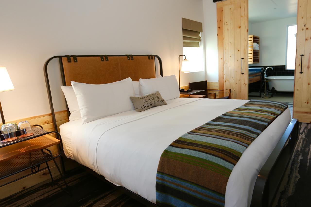 คาวัลรี คอร์ต, บาย วาเลนเซีย โฮเทล กรุ๊ป Hotel คอลเลจสเตชัน ภายนอก รูปภาพ