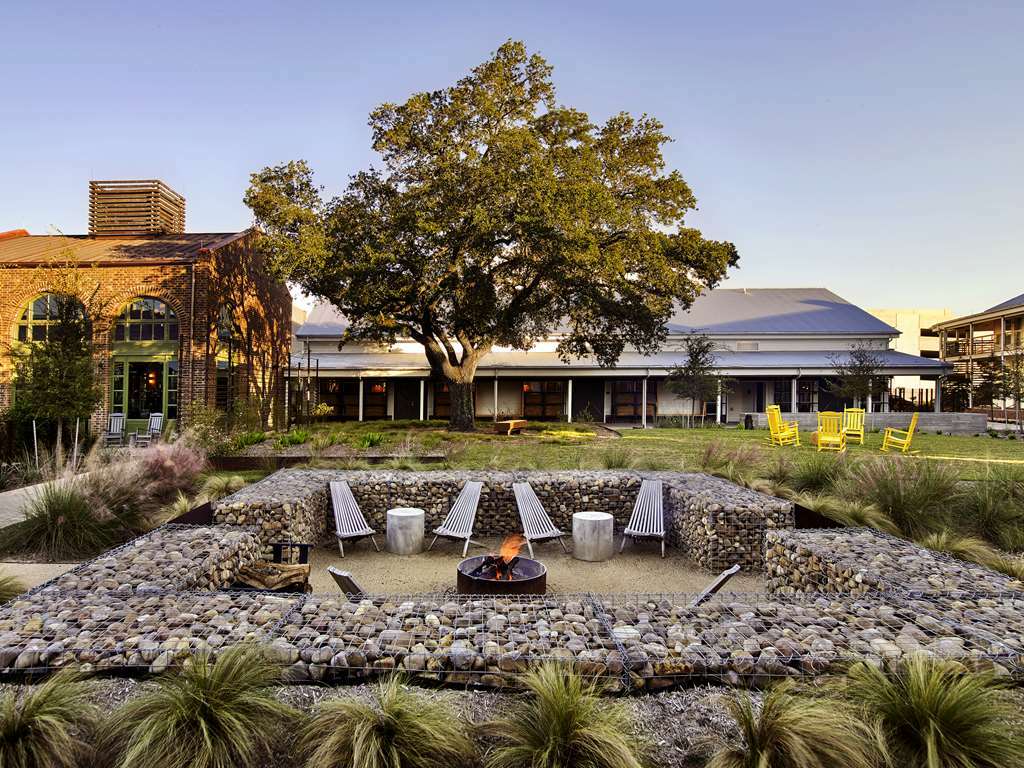 คาวัลรี คอร์ต, บาย วาเลนเซีย โฮเทล กรุ๊ป Hotel คอลเลจสเตชัน สิ่งอำนวยความสะดวก รูปภาพ